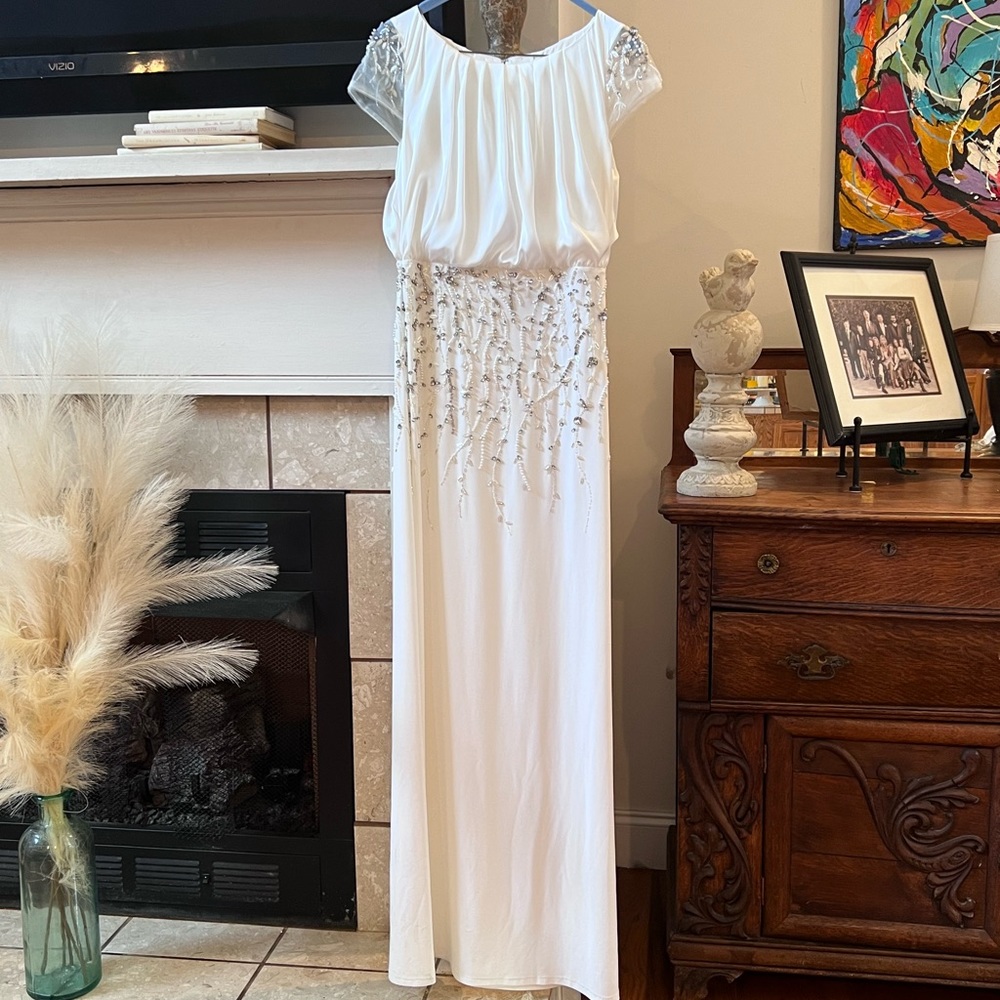 Mignon Formal / Prom / Wedding Dress, Full Length, Beaded / Jeweled